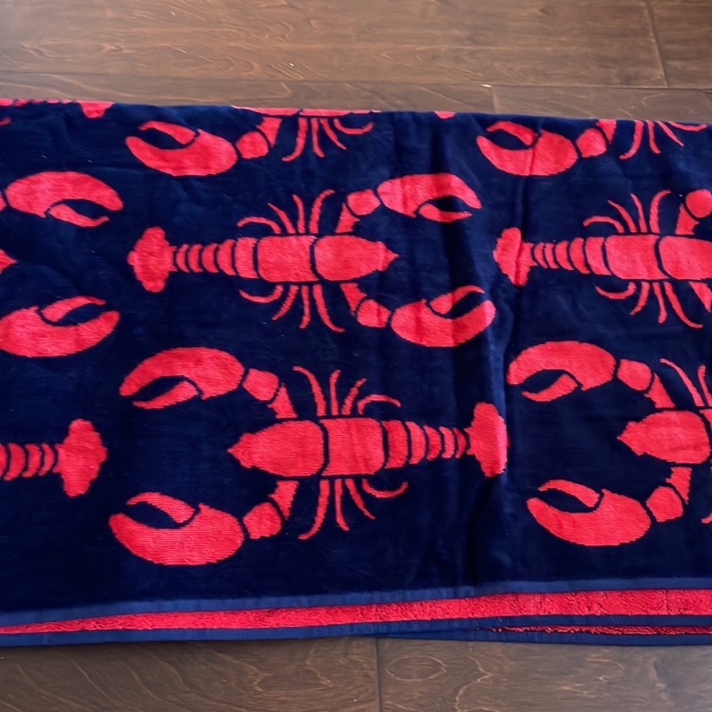 CARO Home Beach Towel Cotton Viscose Lobster print Blue red 36”x68”